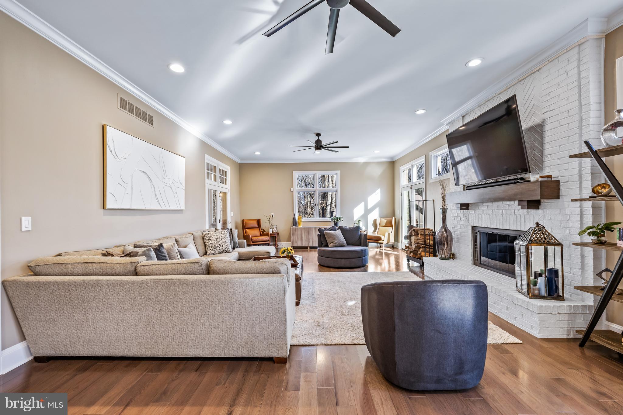 ESTATES AT WORTHINGTON - Residential