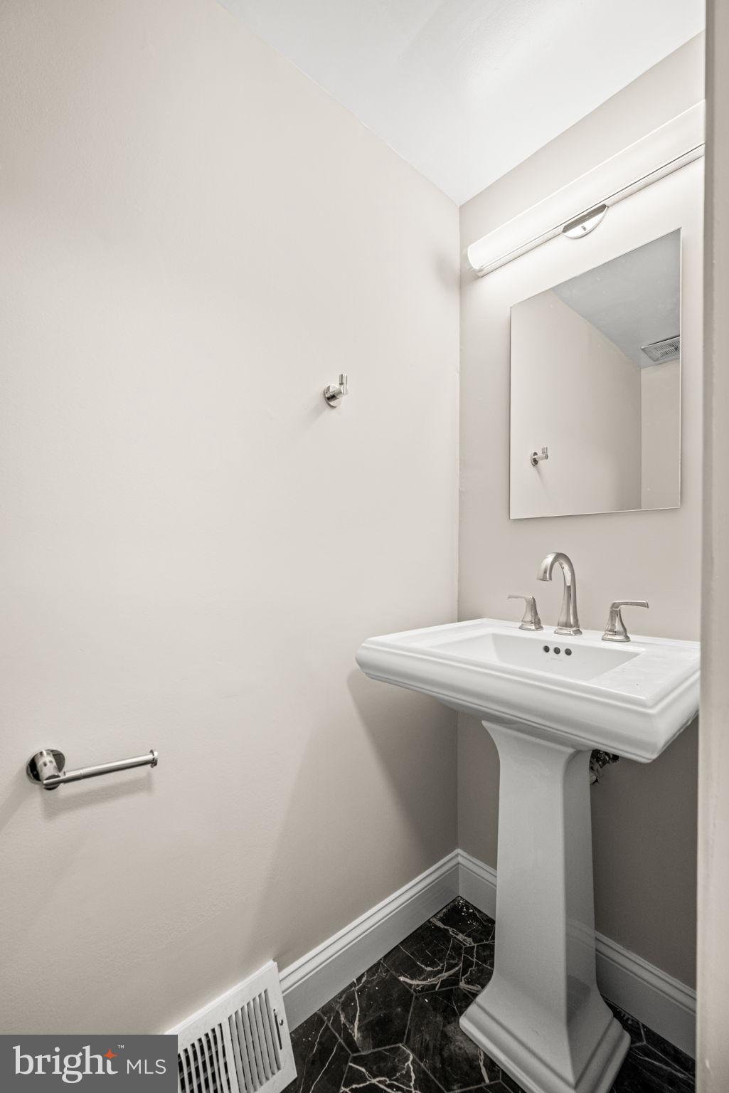 ARDMORE - Residential Lease