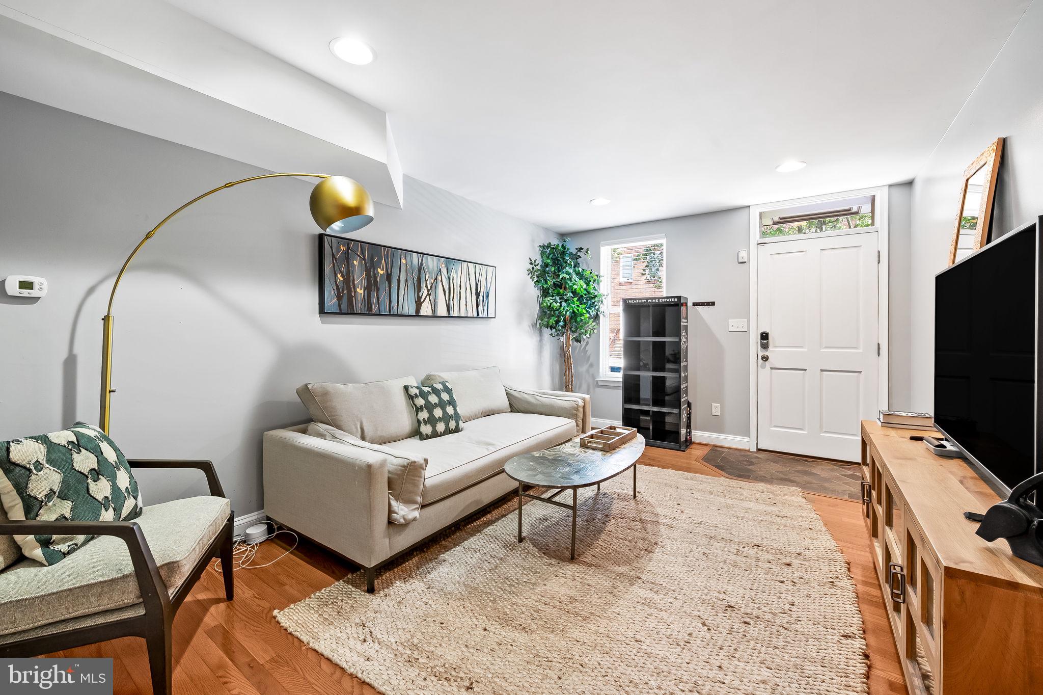 BUTCHERS HILL - Residential