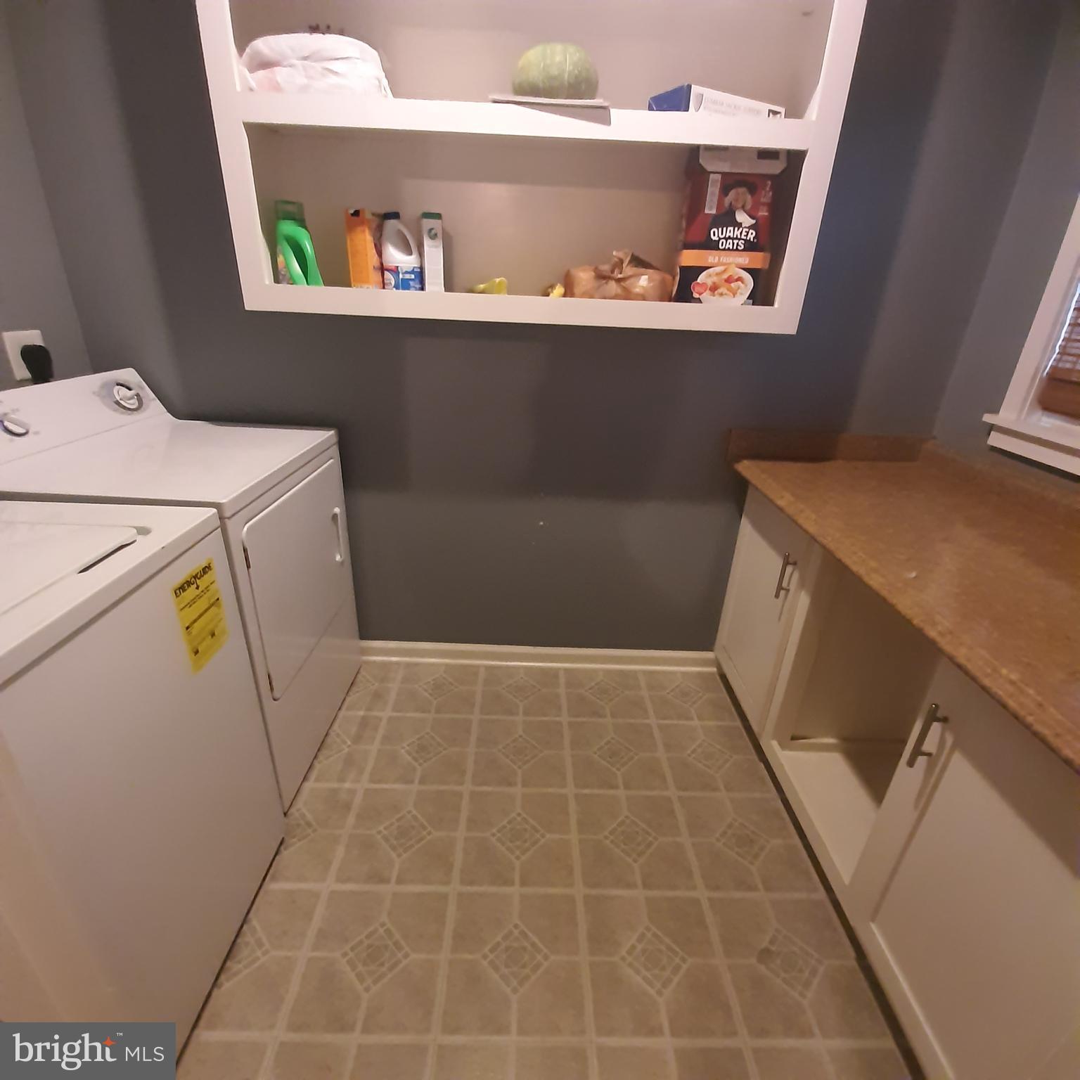 MARSHALL SQUARE - Residential