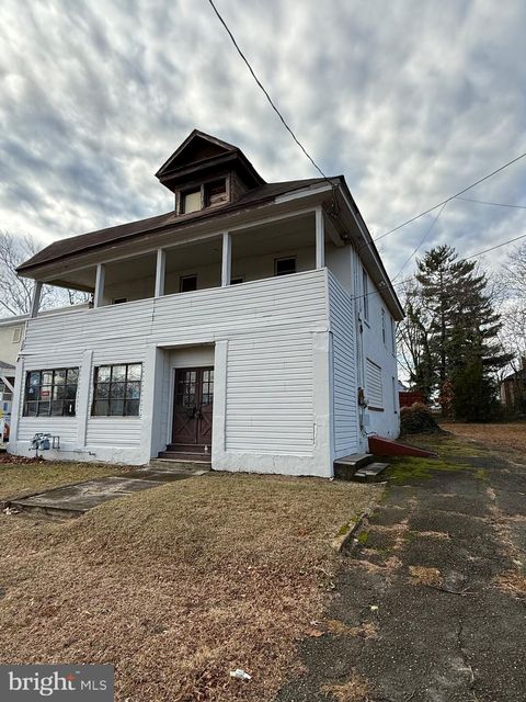 Townhouse For Sale - 414 Columbia Boulevard<br/> NATIONAL PARK, NJ 08063