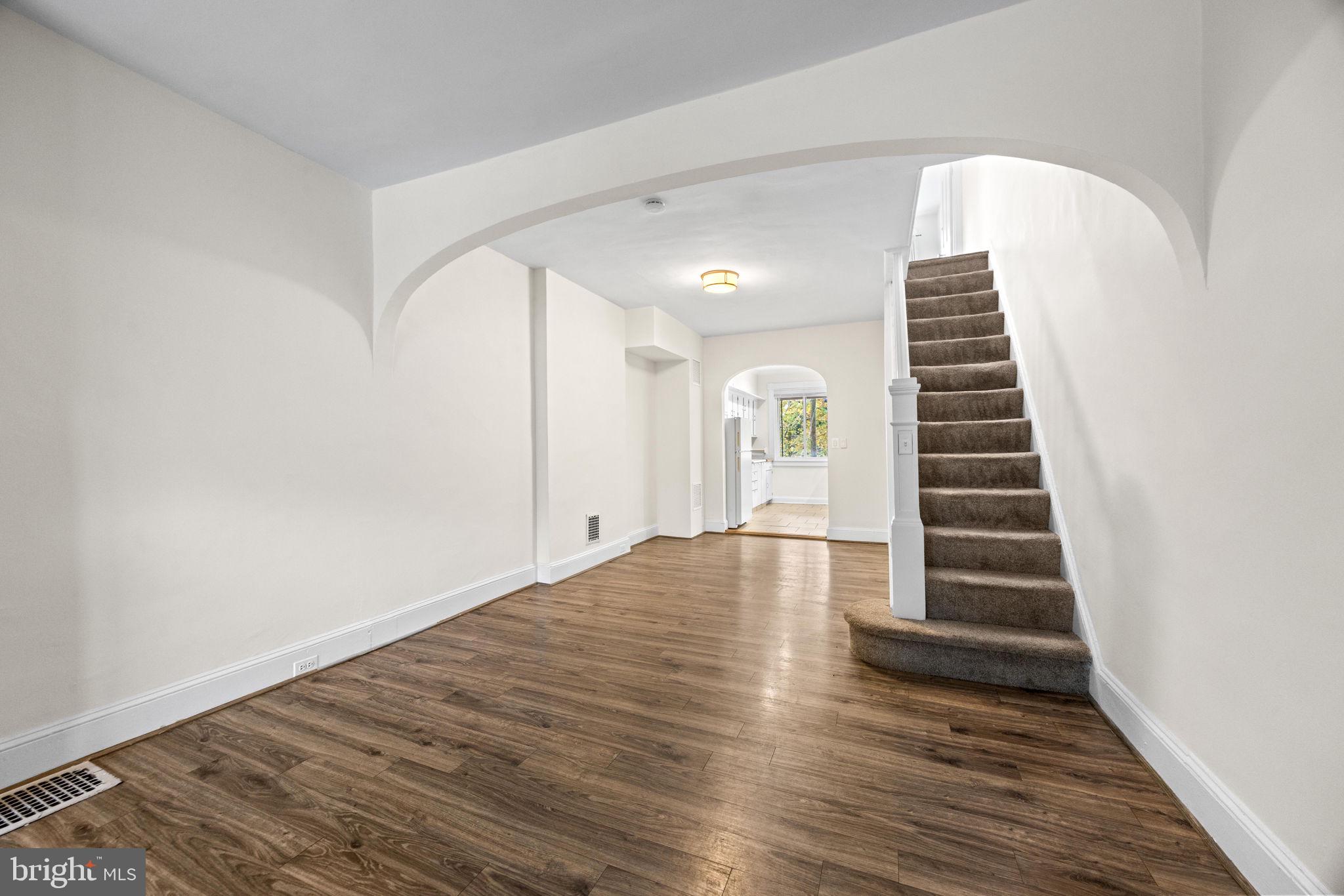607 W 33RD STREET