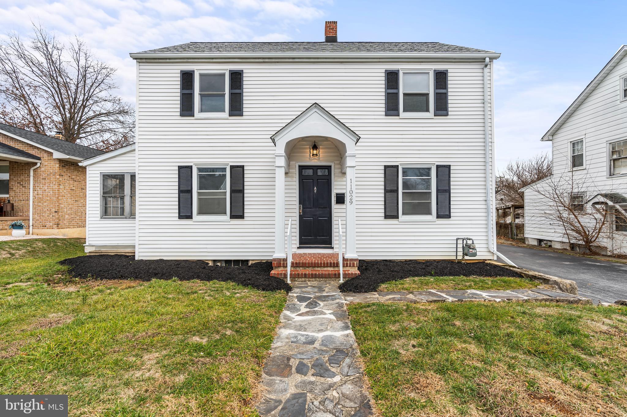 HALFWAY - Residential