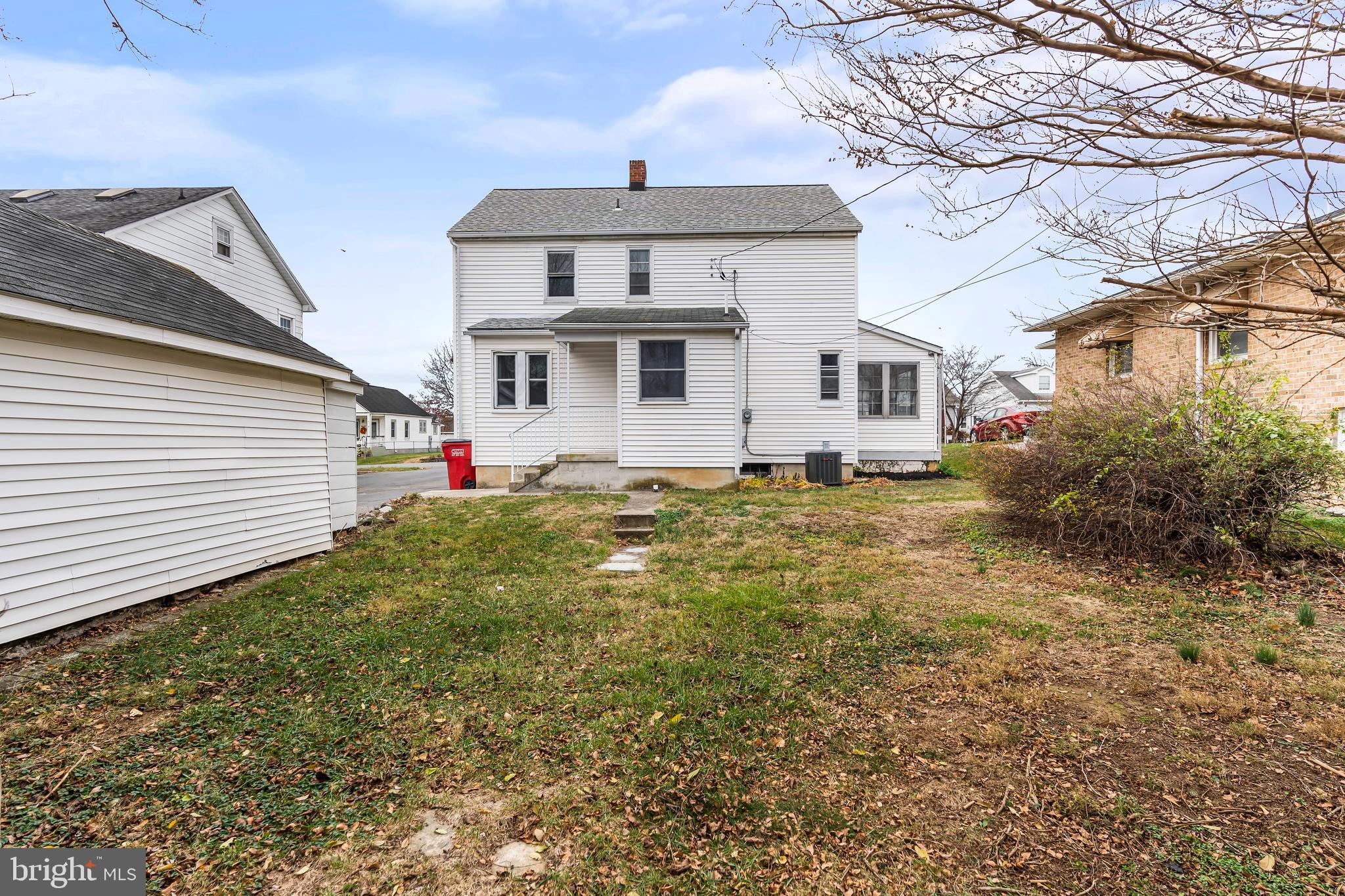 HALFWAY - Residential