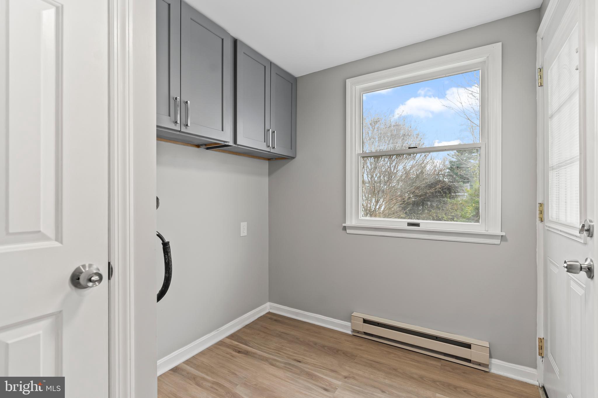 HALFWAY - Residential