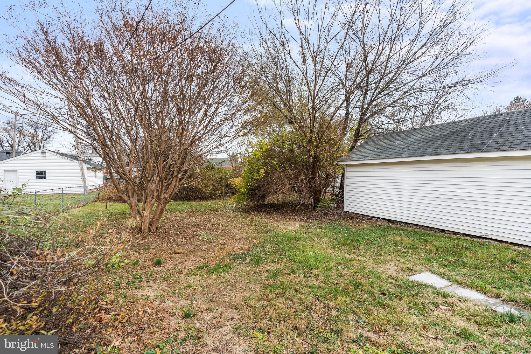 HALFWAY - Residential