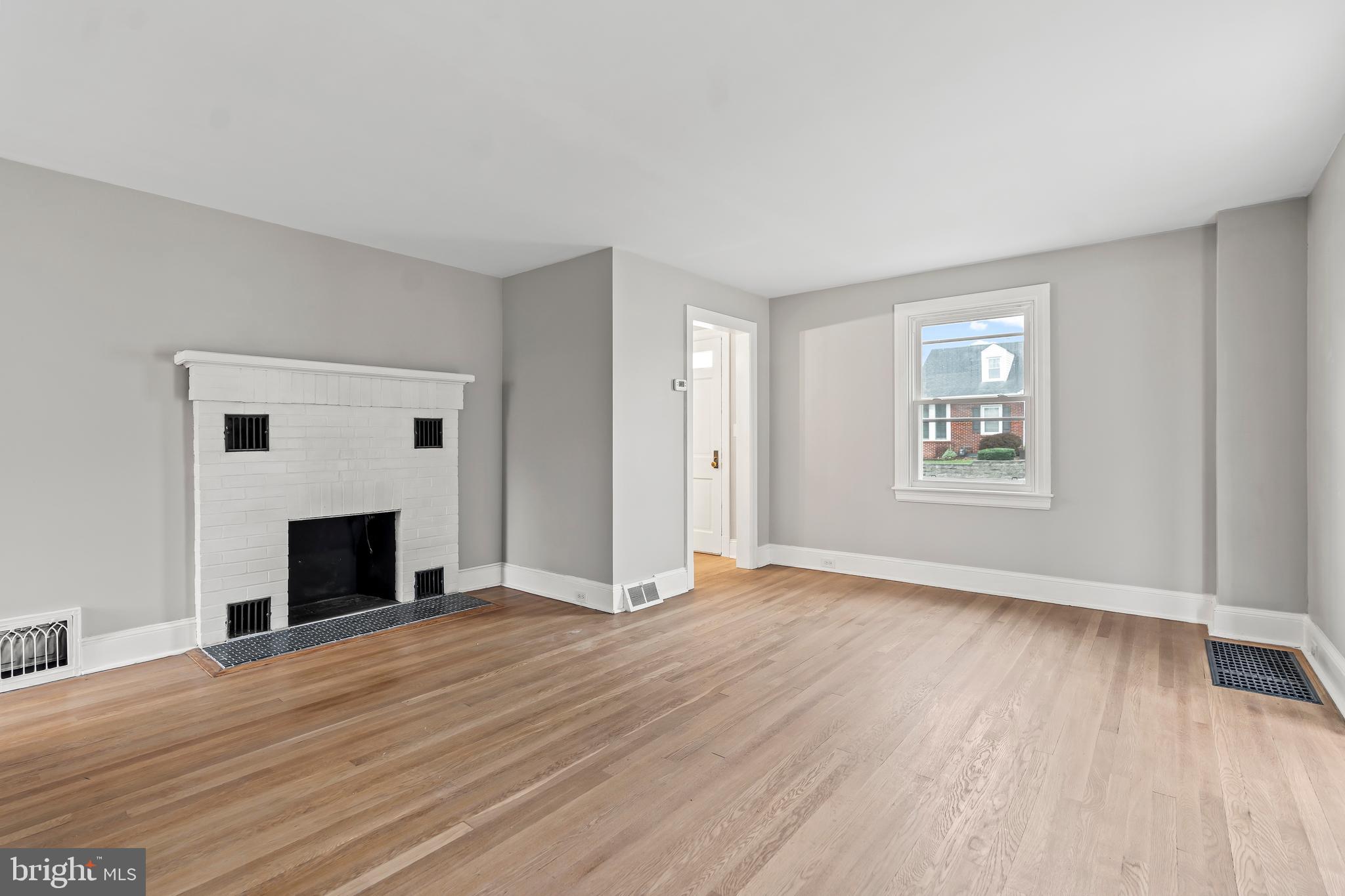 HALFWAY - Residential