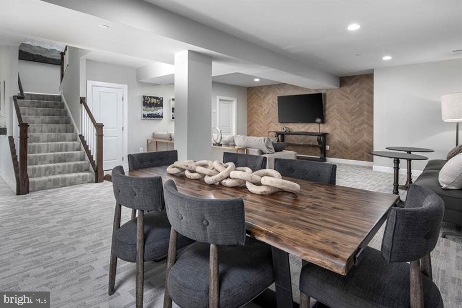 WESTMOUNT - Residential