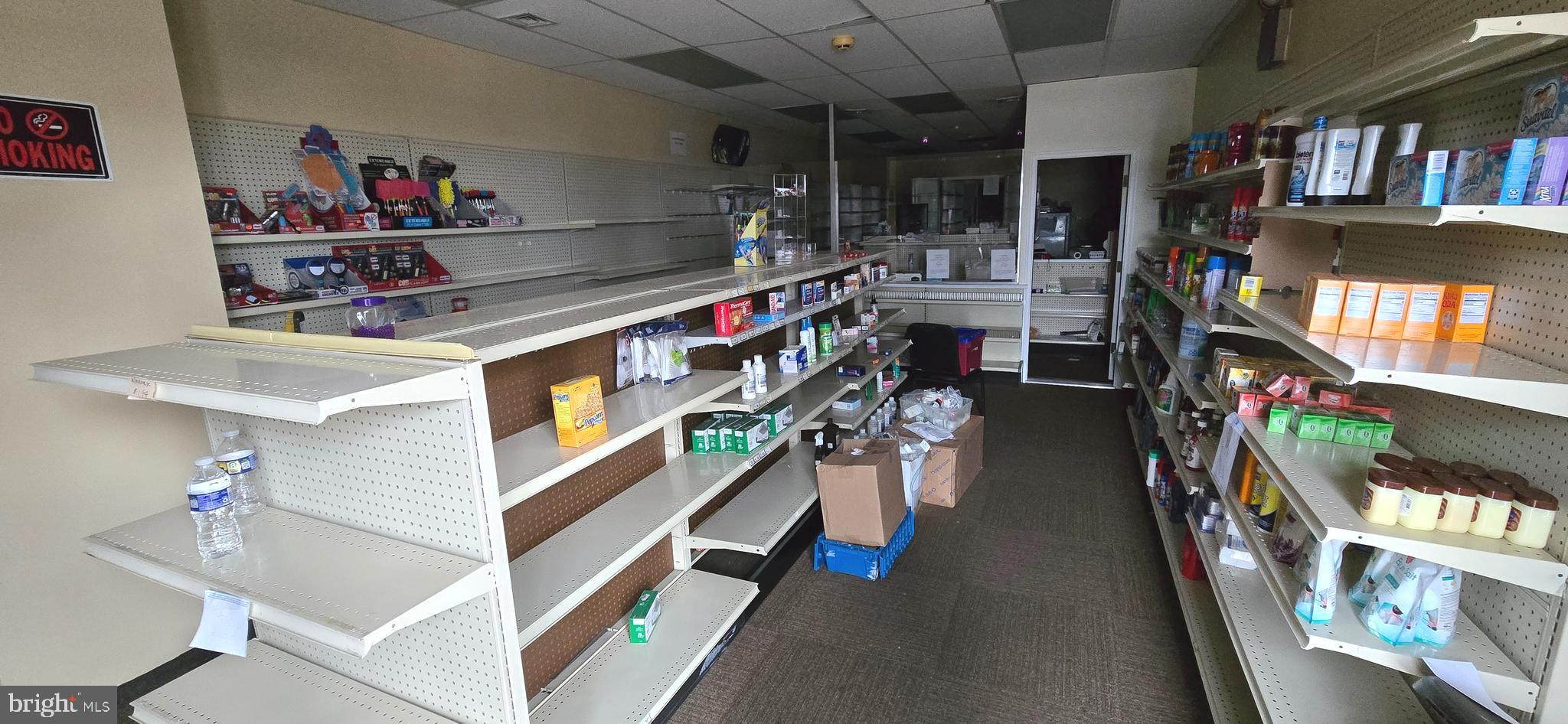 PORT RICHMOND - Commercial Sale