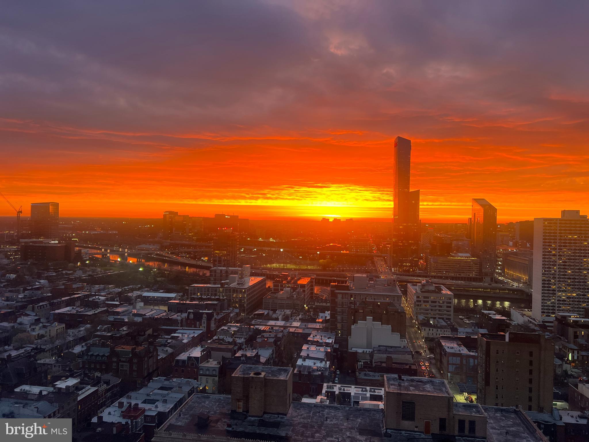 2020 WALNUT STREET 28J