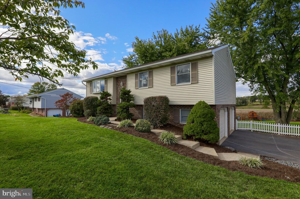 Photo of 8208 ELIZABETHTOWN RD, ELIZABETHTOWN, PA 17022 (MLS # PALA2042212)
