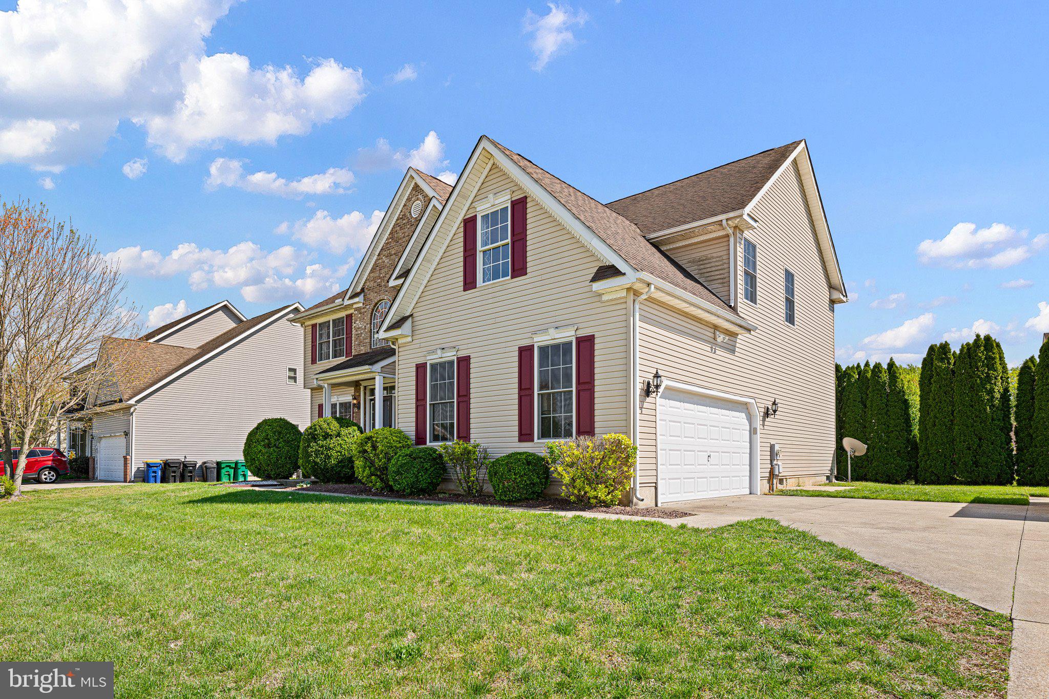 STONEGATE - Residential