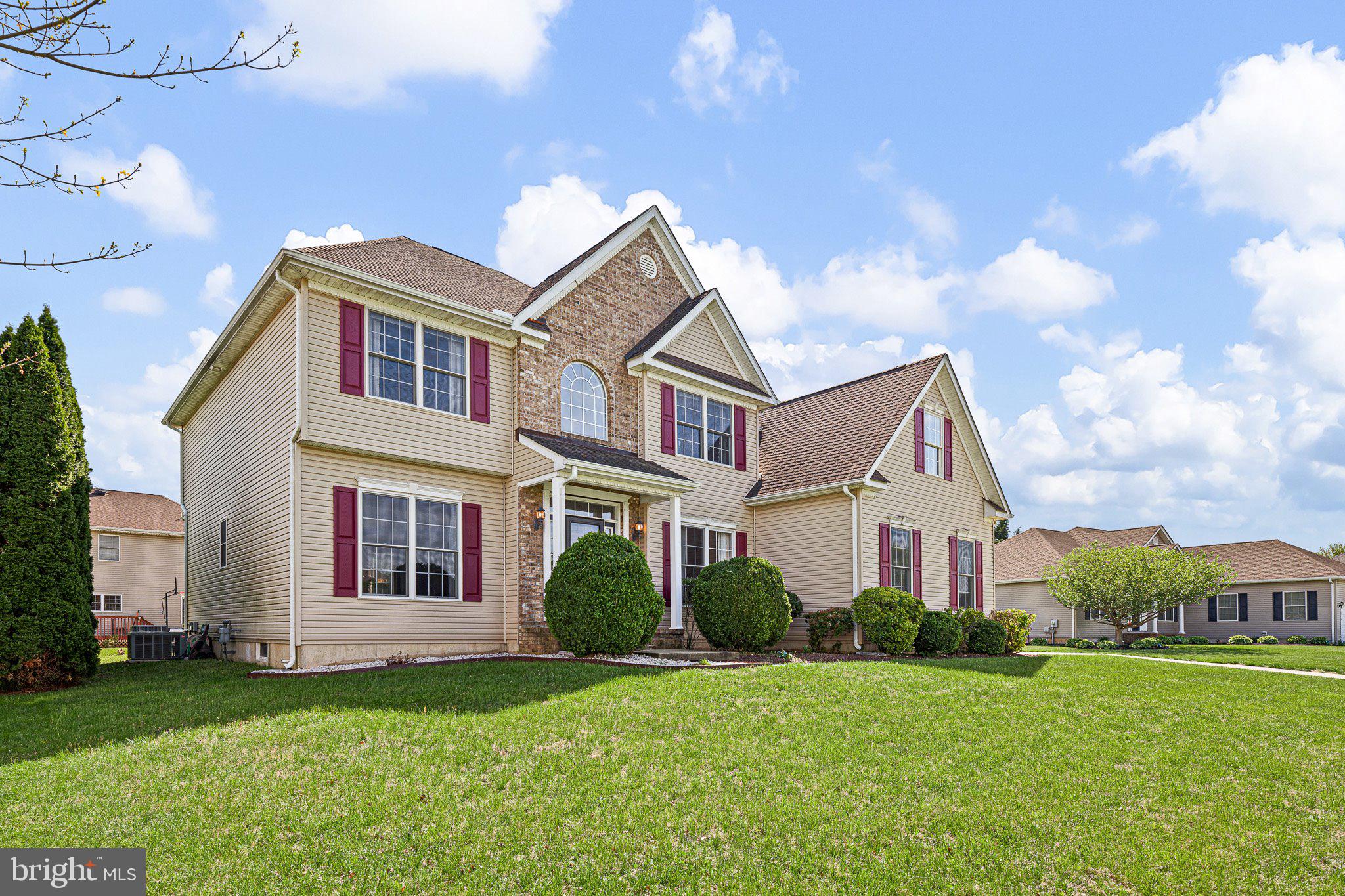 STONEGATE - Residential