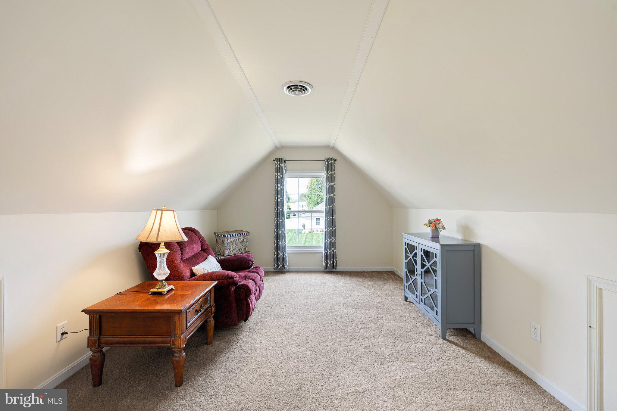 STONEGATE - Residential