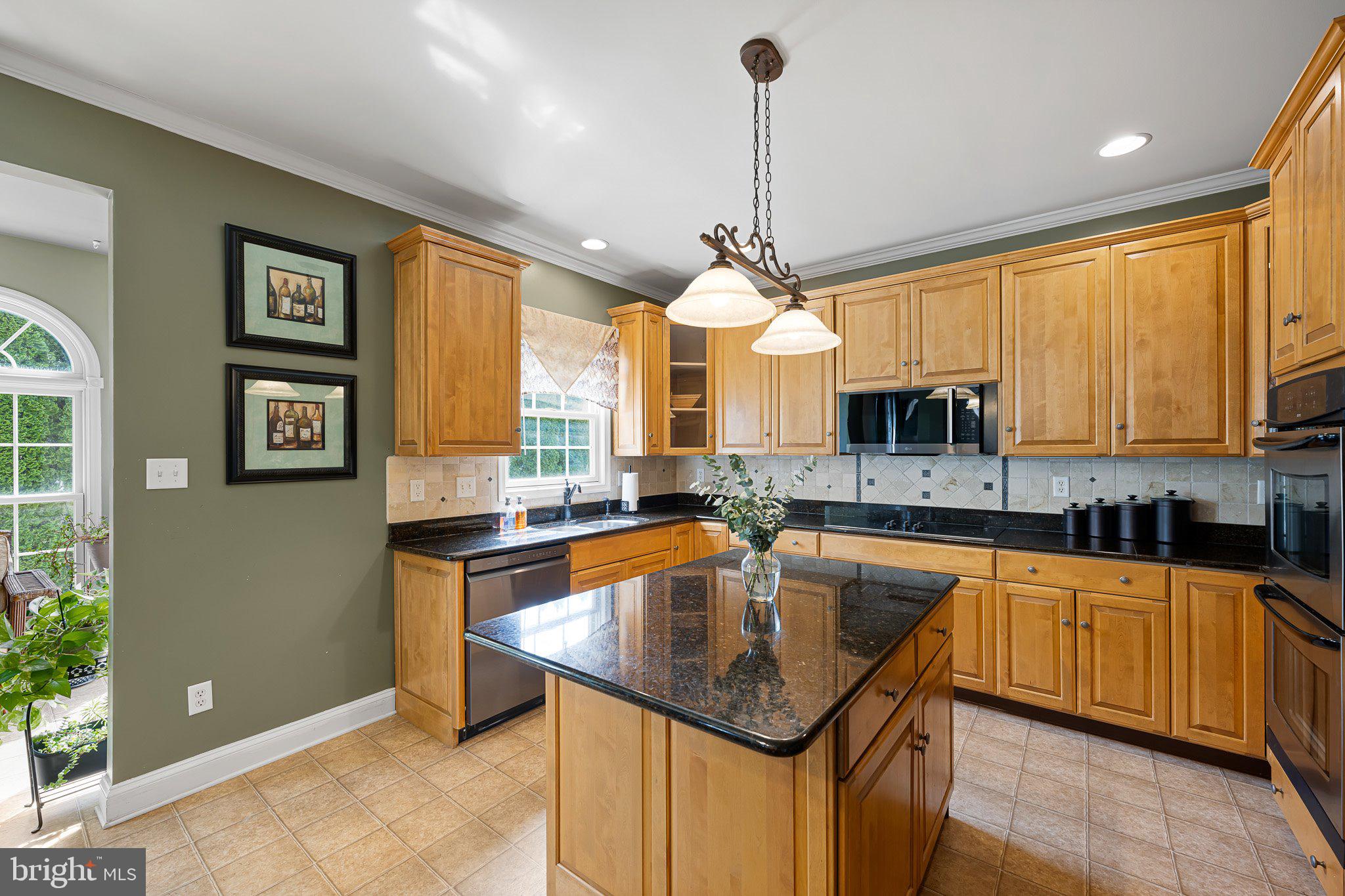 STONEGATE - Residential