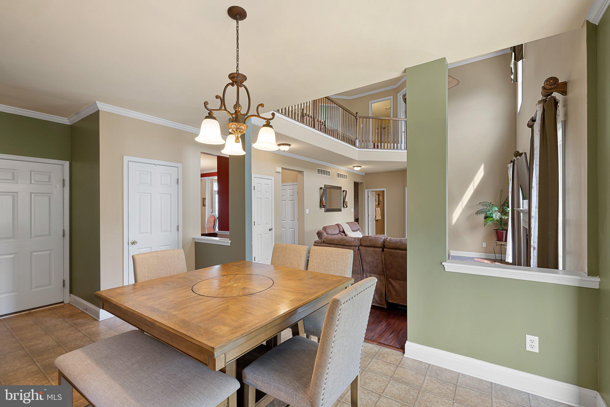 STONEGATE - Residential