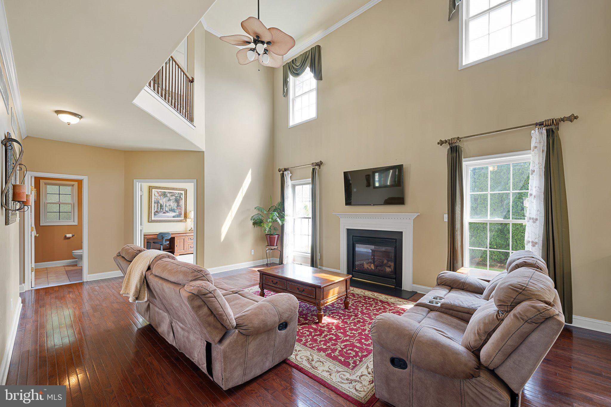 STONEGATE - Residential