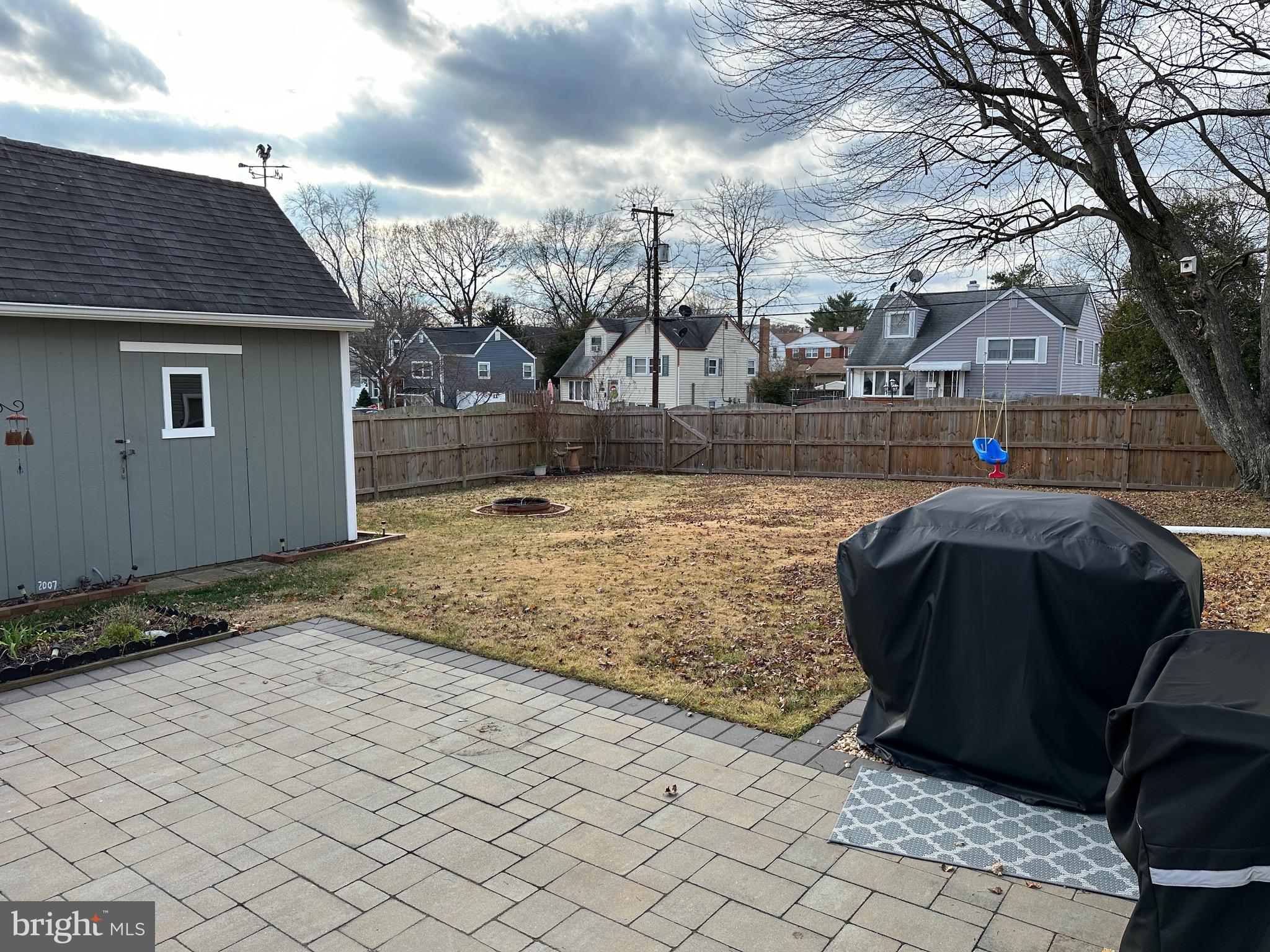 FAIRWAY GARDENS - Residential Lease