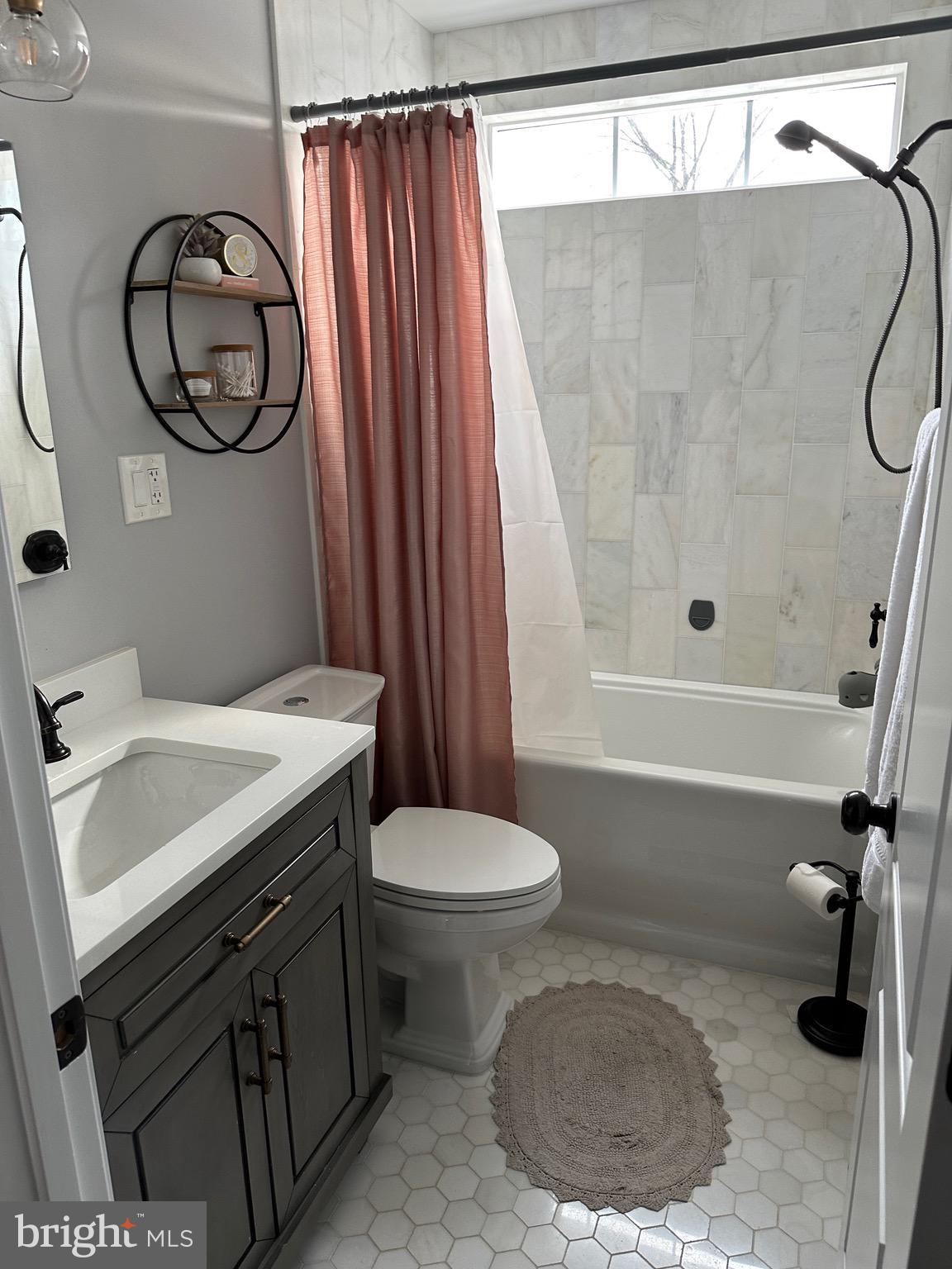 FAIRWAY GARDENS - Residential Lease