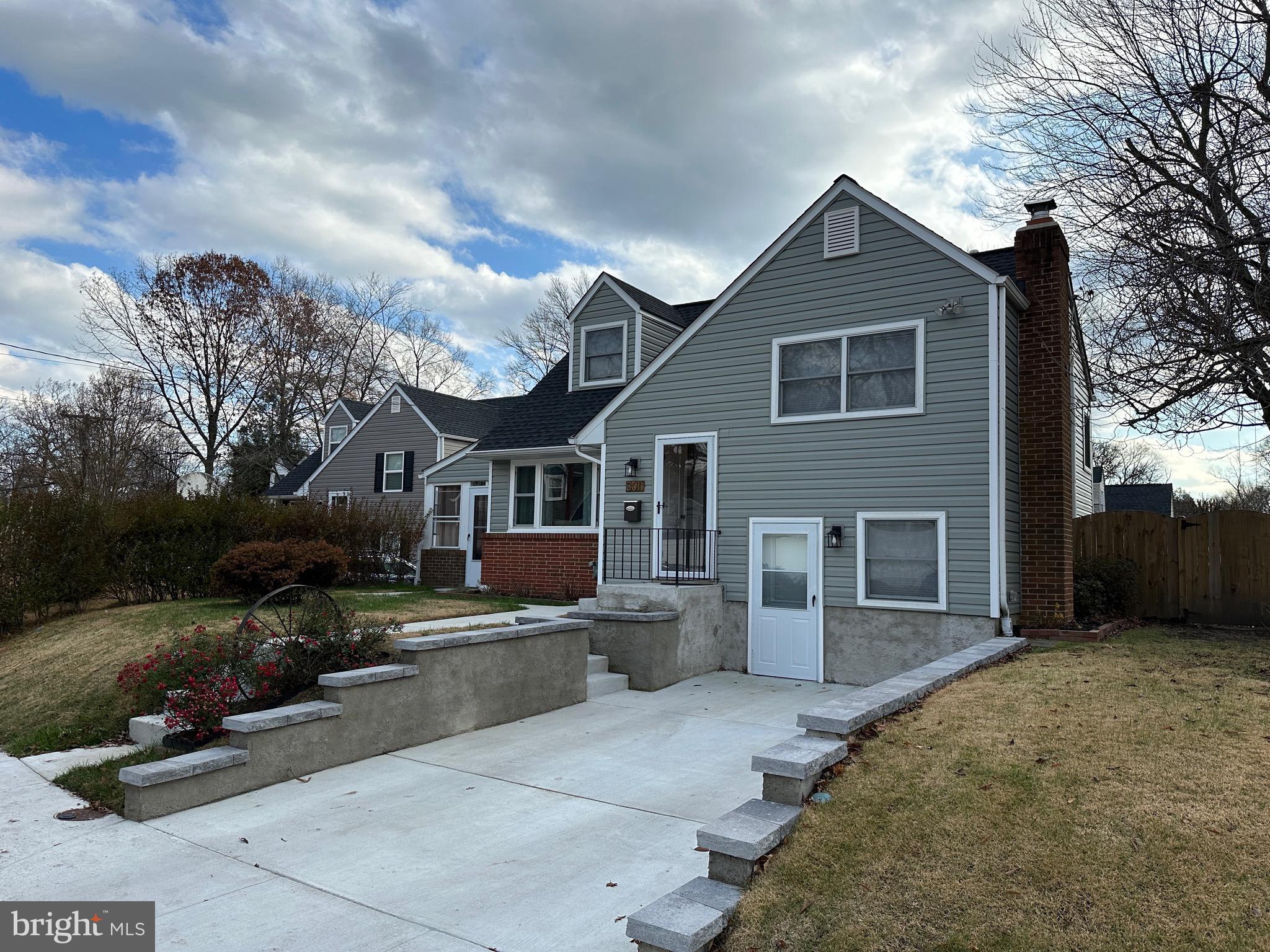 FAIRWAY GARDENS - Residential Lease