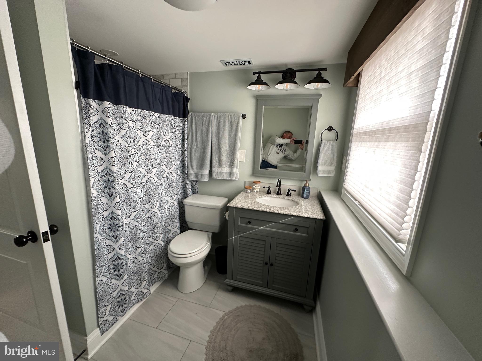 FAIRWAY GARDENS - Residential Lease