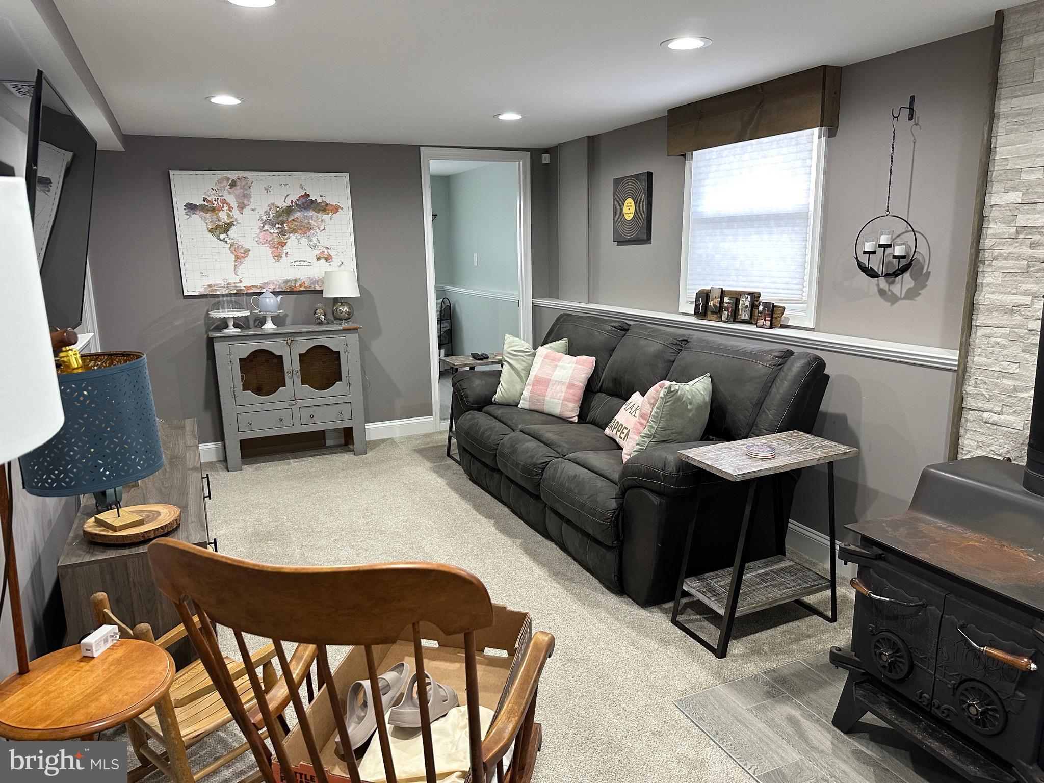 FAIRWAY GARDENS - Residential Lease