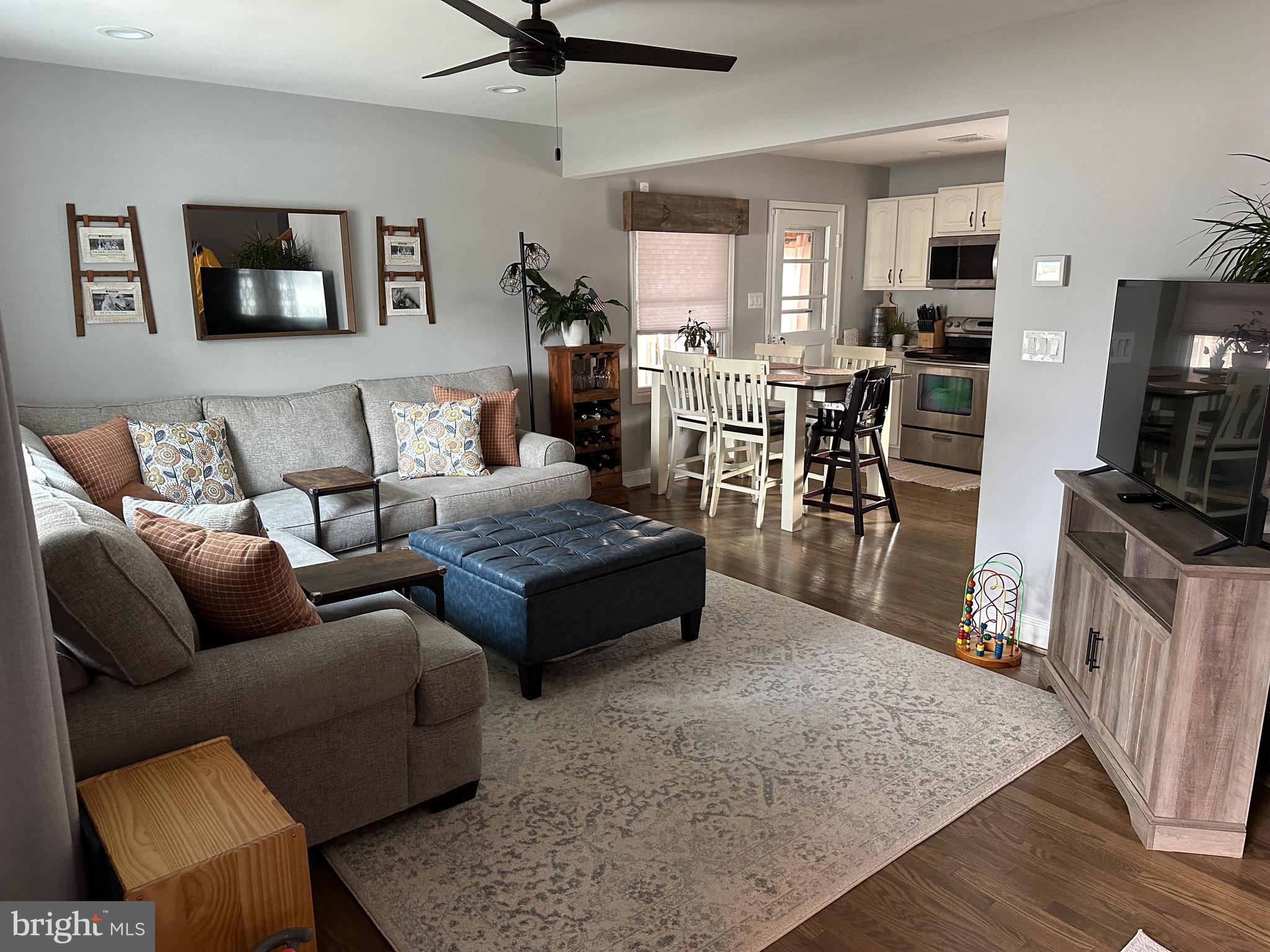 FAIRWAY GARDENS - Residential Lease