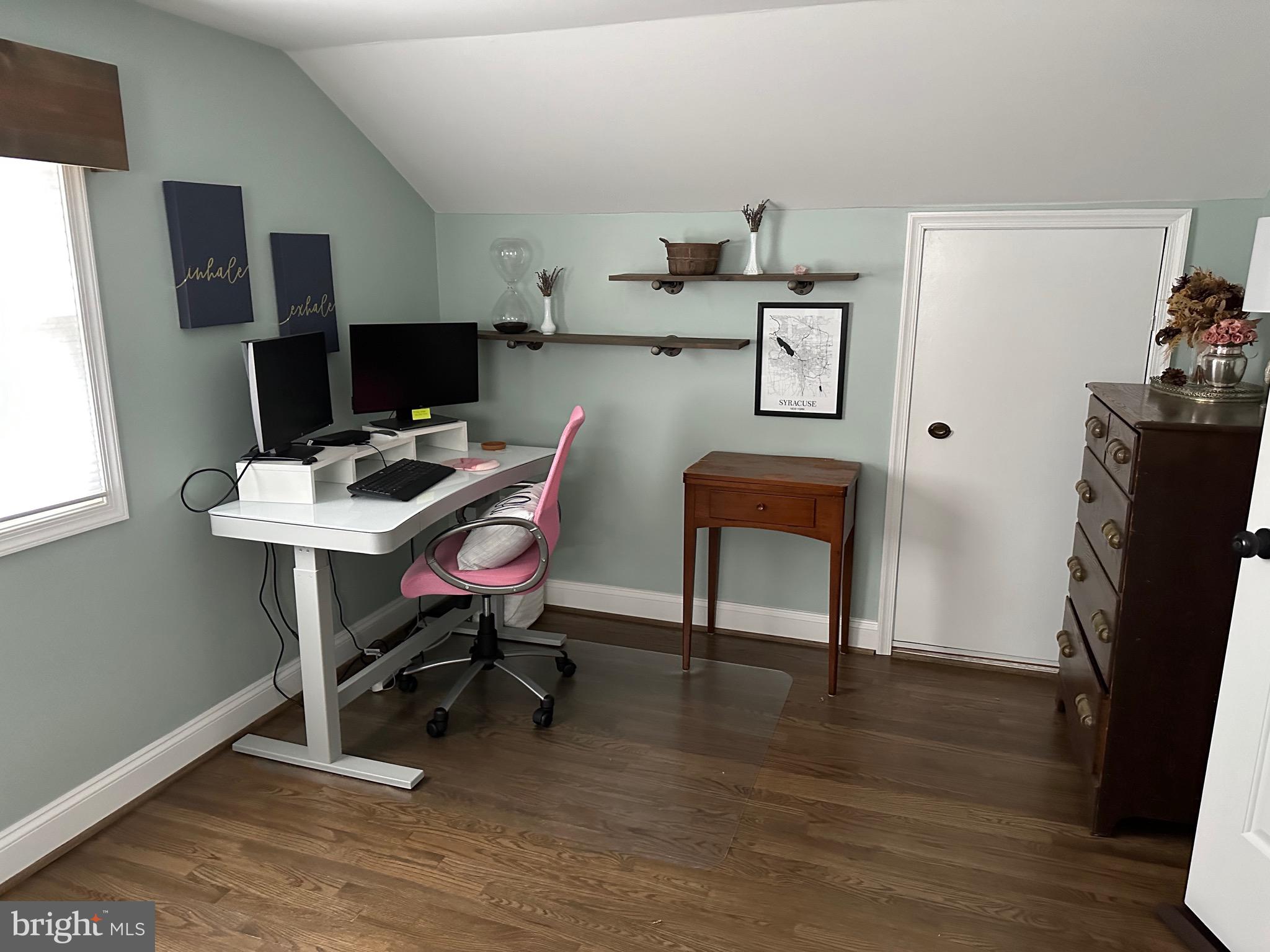 FAIRWAY GARDENS - Residential Lease