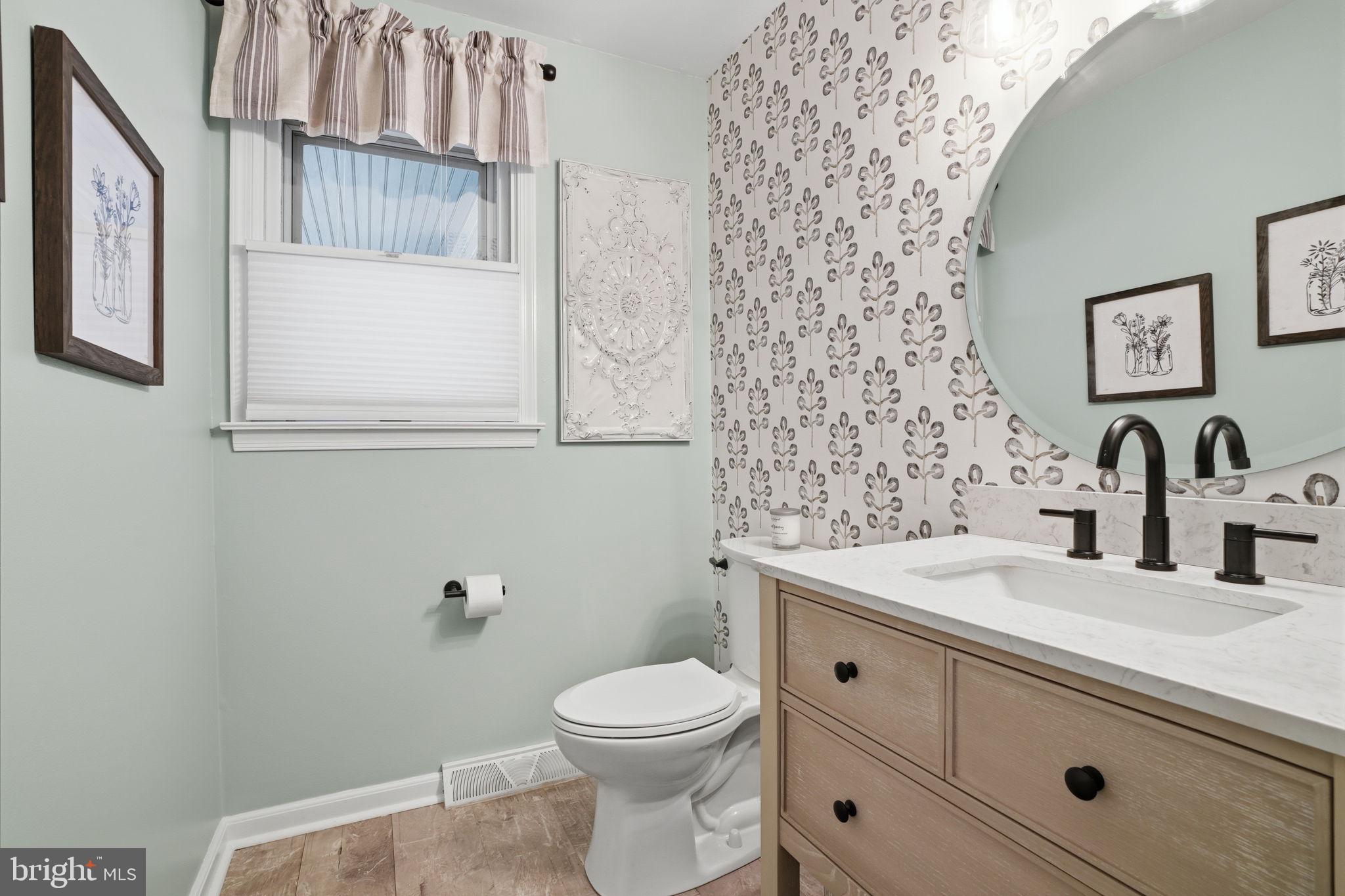 MIRROR LAKE FARMS - Residential