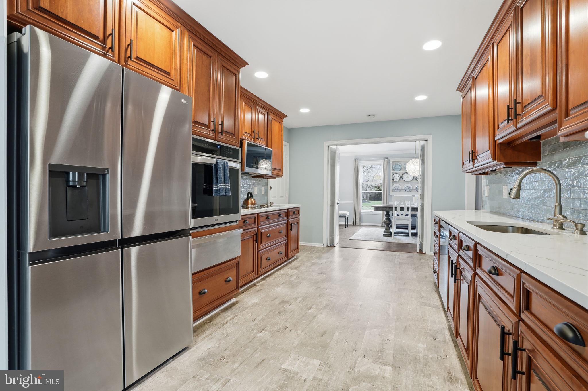 MIRROR LAKE FARMS - Residential