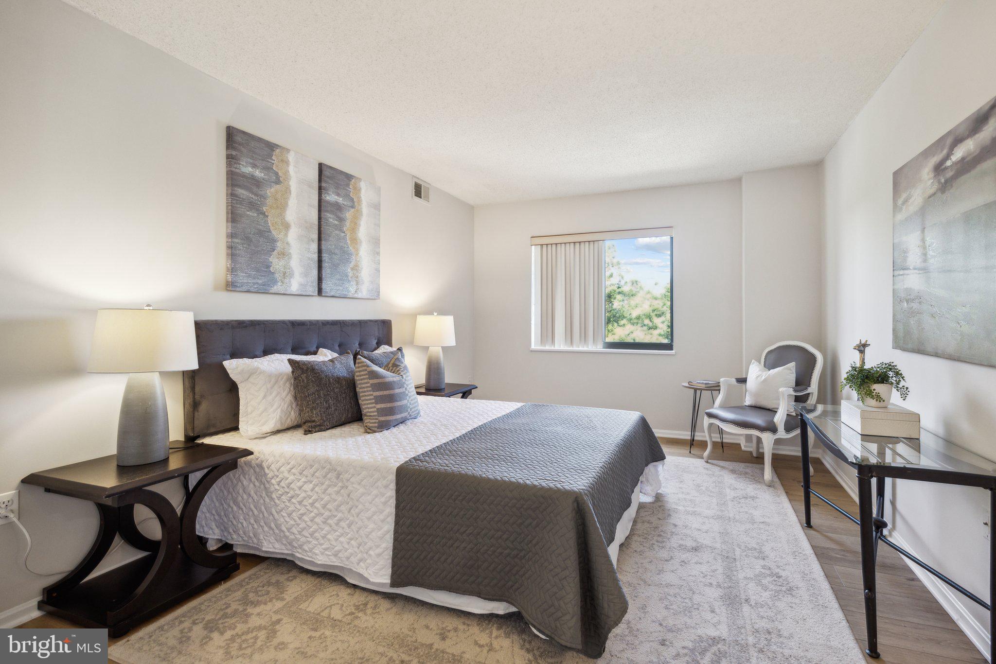 GREENS AT LEISURE WORLD - Residential