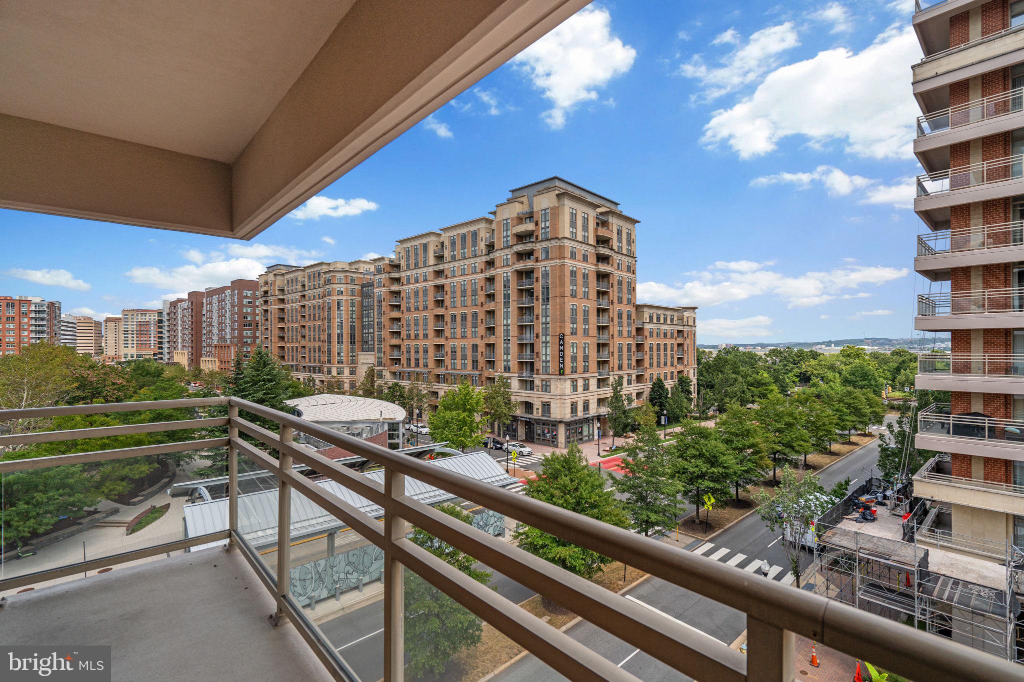 ECLIPSE ON CENTER PARK - Residential Lease