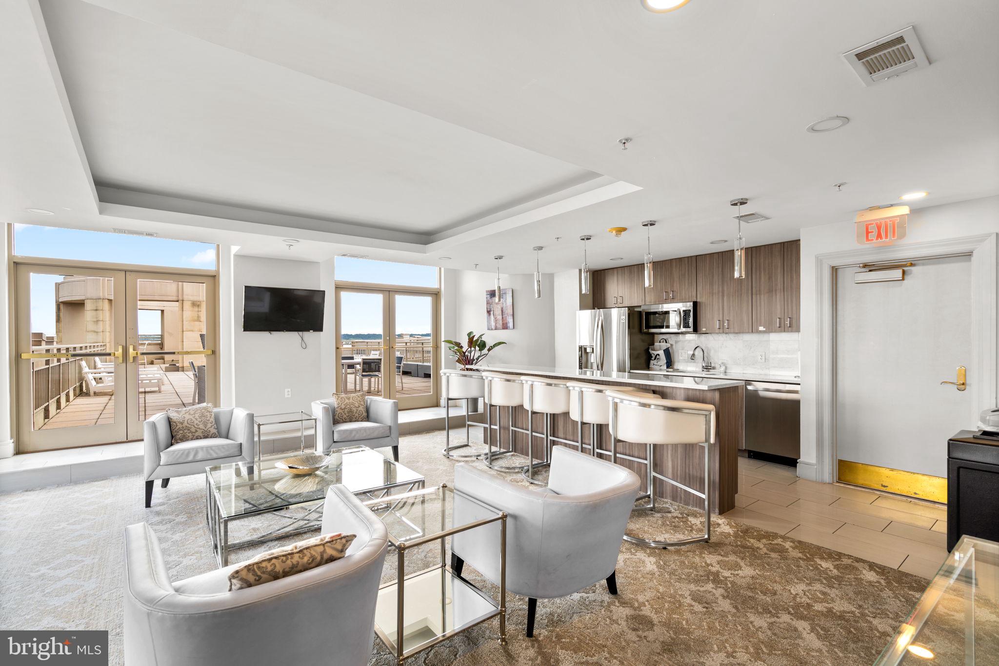 ECLIPSE ON CENTER PARK - Residential Lease