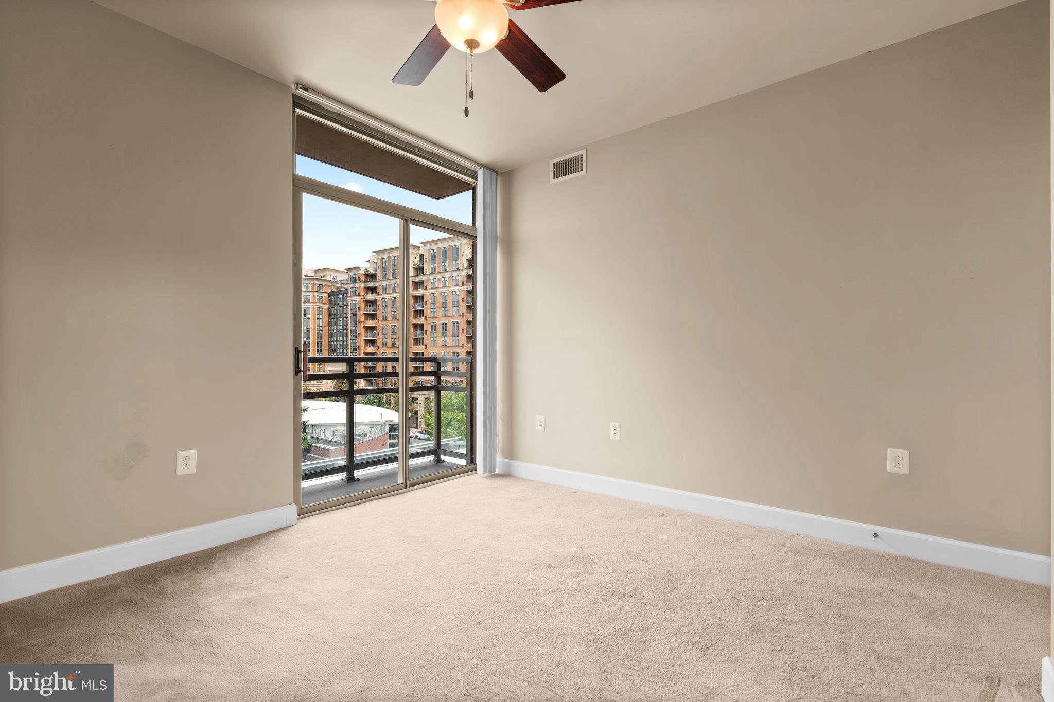 ECLIPSE ON CENTER PARK - Residential Lease