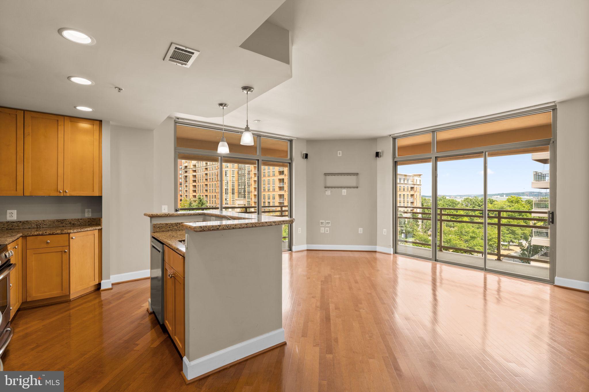 ECLIPSE ON CENTER PARK - Residential Lease