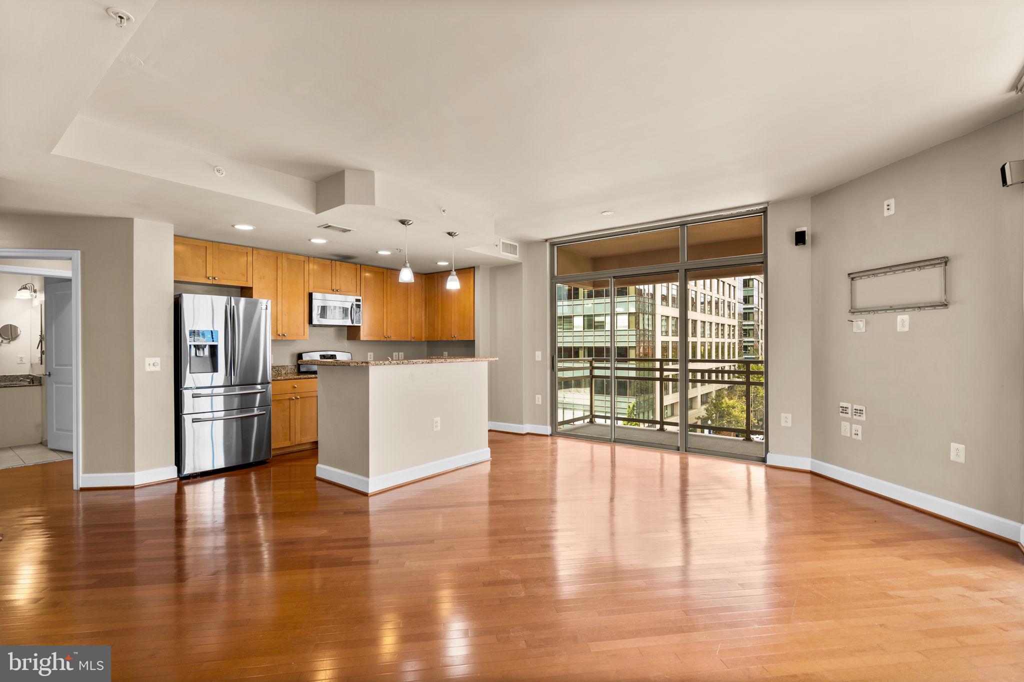 ECLIPSE ON CENTER PARK - Residential Lease