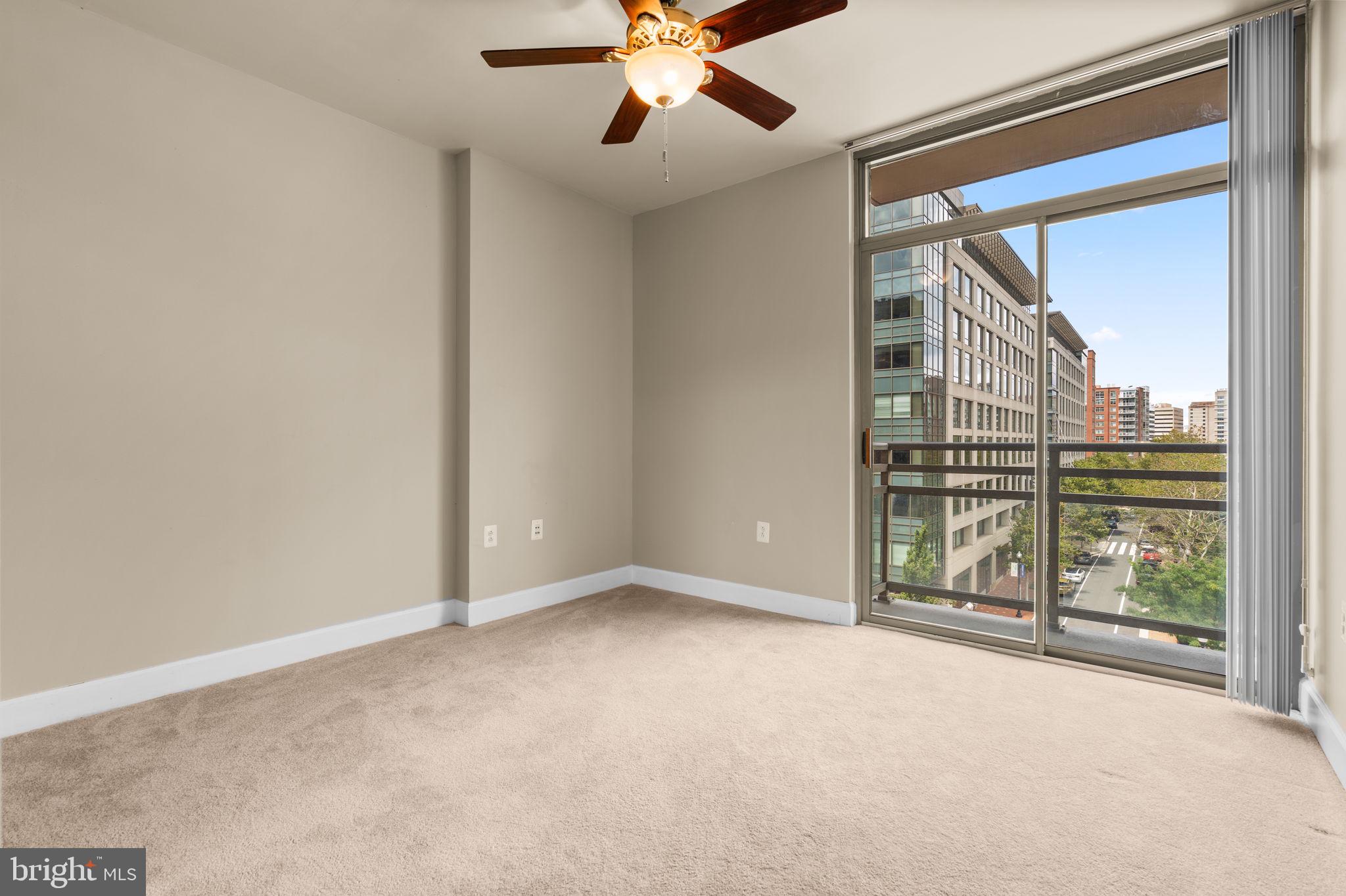 ECLIPSE ON CENTER PARK - Residential Lease