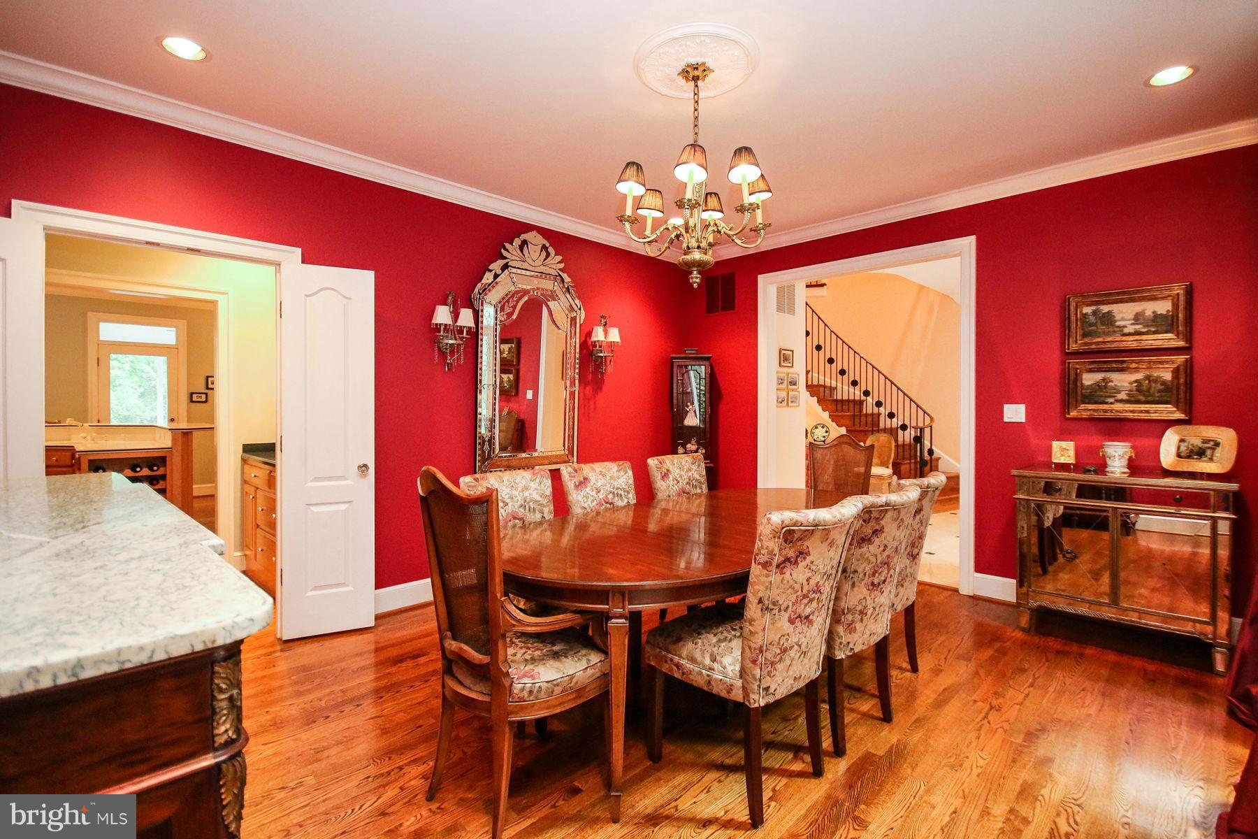 BELLEVUE FOREST - Residential