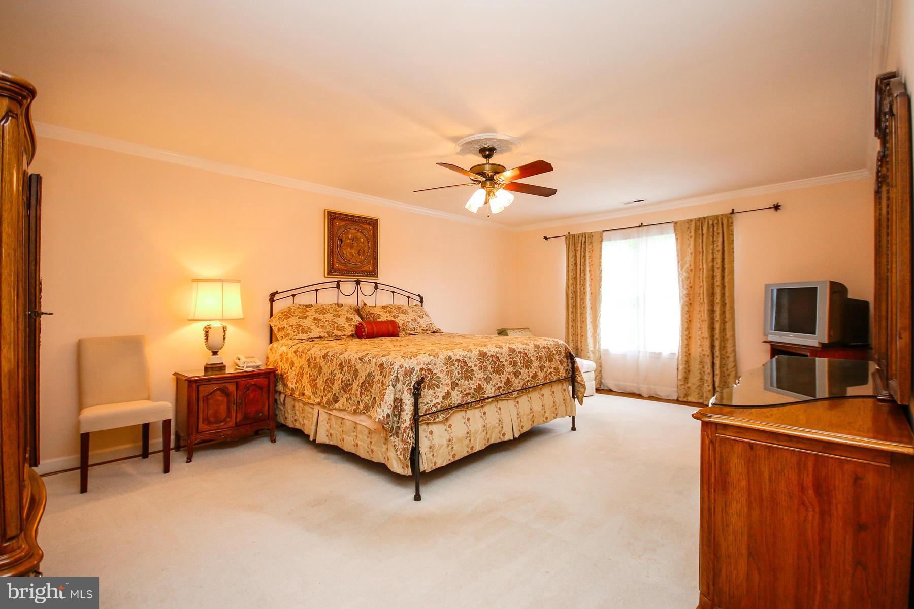 BELLEVUE FOREST - Residential