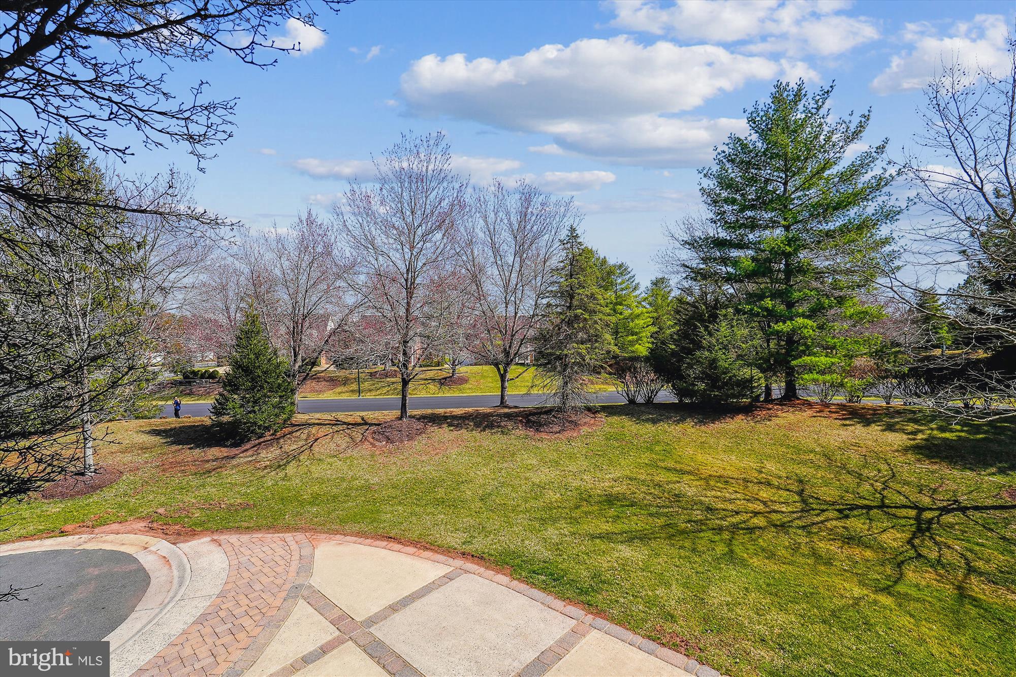 RIVER CREEK - Residential