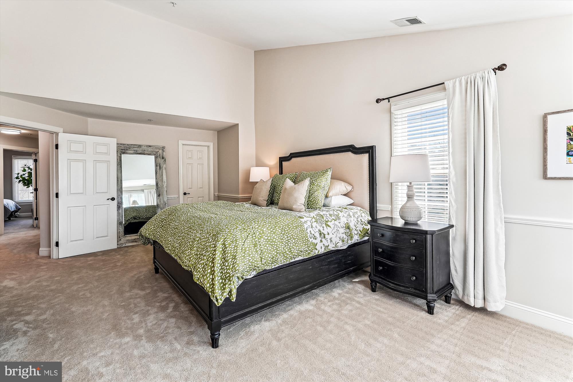 RIVER CREEK - Residential