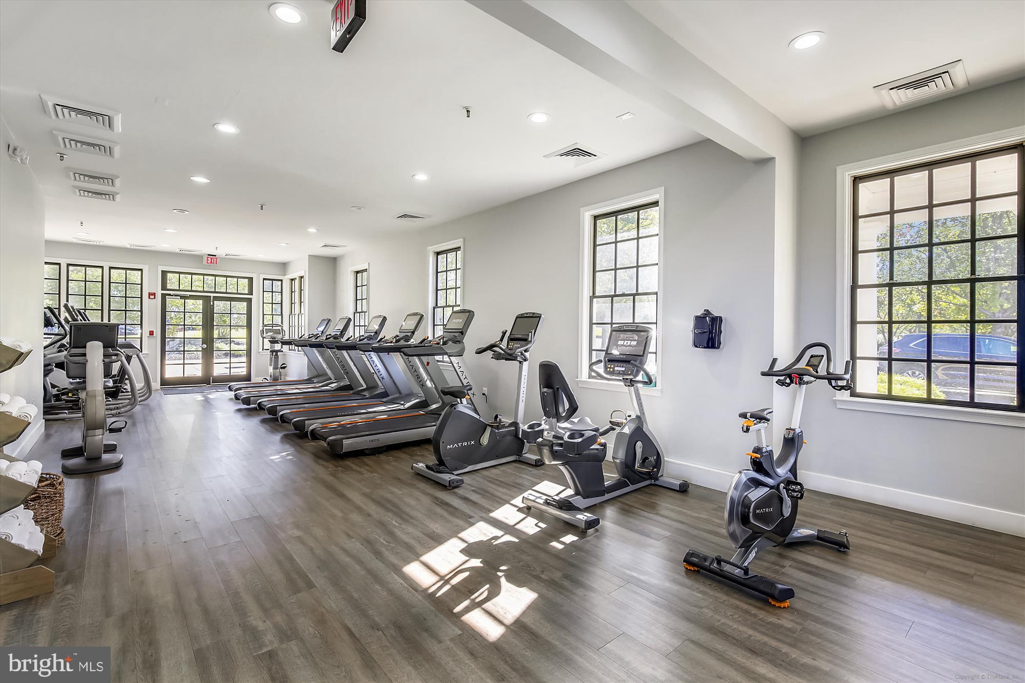 RIVER CREEK - Residential