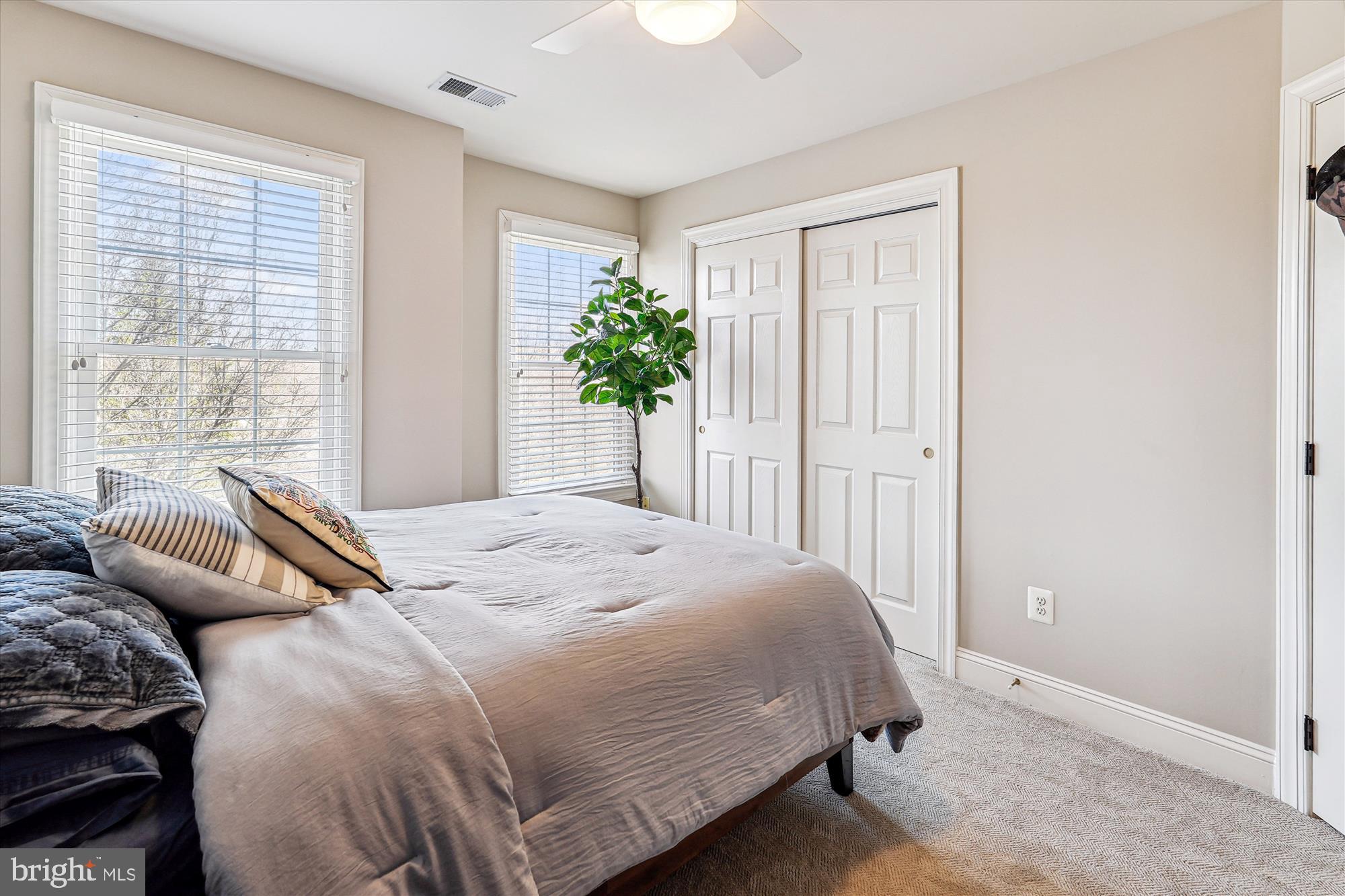 RIVER CREEK - Residential