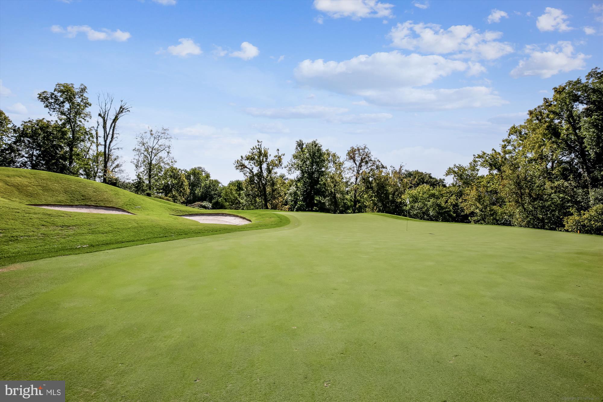 RIVER CREEK - Residential