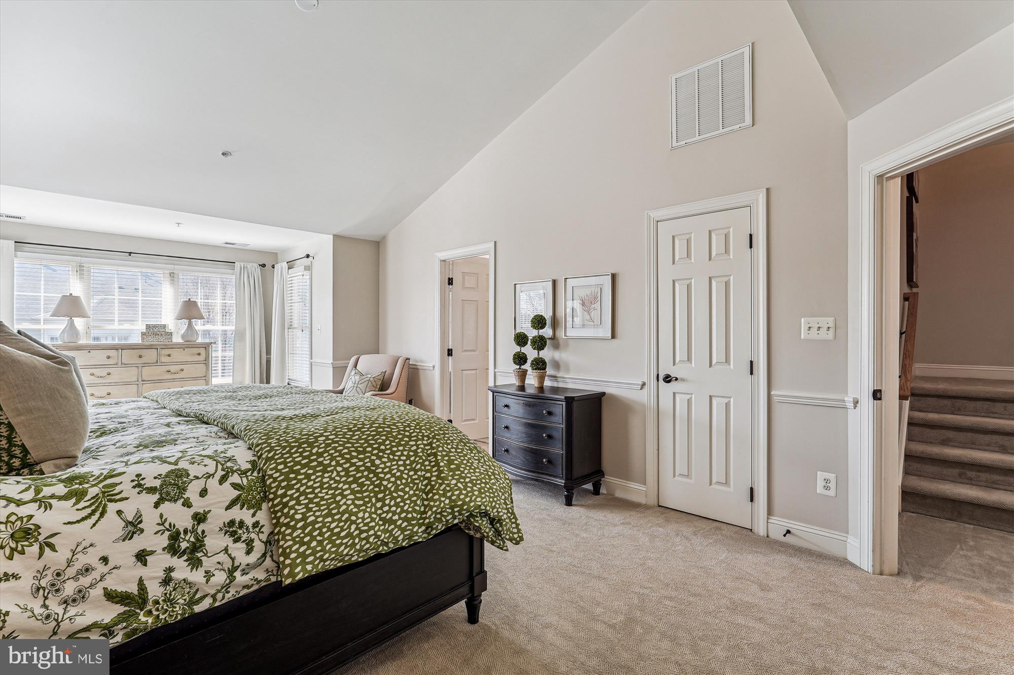 RIVER CREEK - Residential