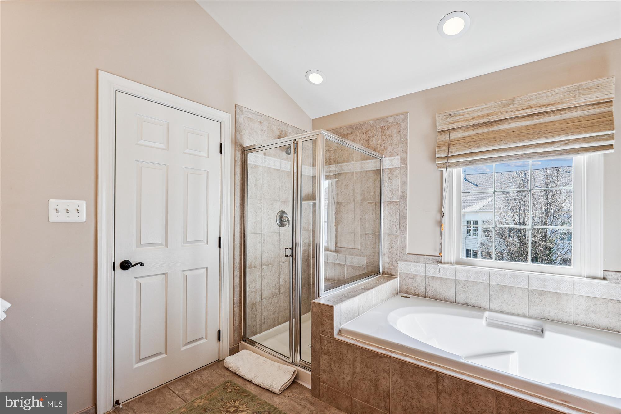 RIVER CREEK - Residential