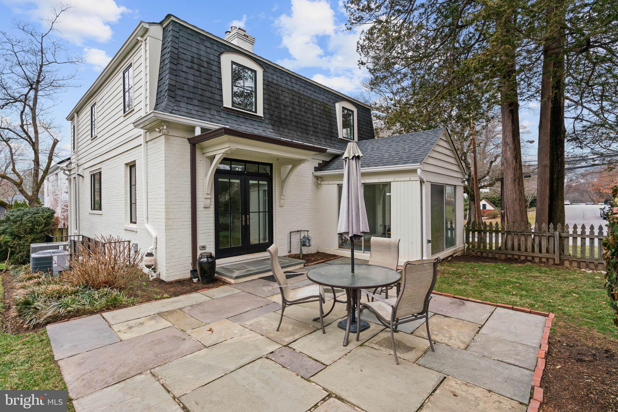 WESTGATE - Residential