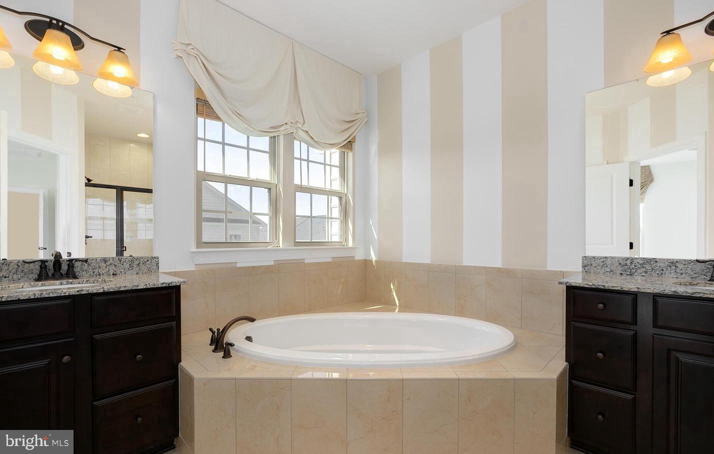 VIRGINIA MANOR CONDOMINIUM - Residential Lease