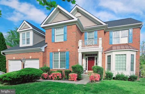 19237 POTOMAC CREST DRIVE TRIANGLE VA 22172