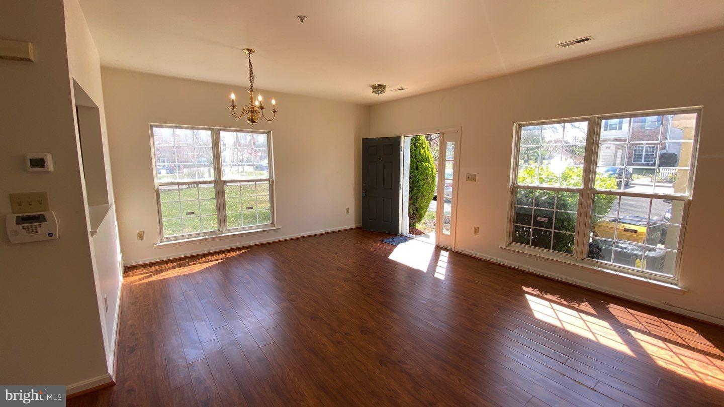 SEVEN OAKS - Residential Lease